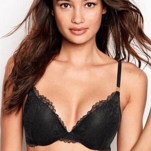 Victoria's Secret Very Sexy black lace plunge bra